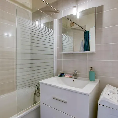 T3 Avec Garage - Proche Port &