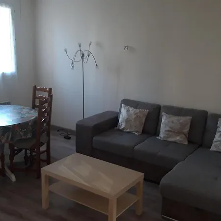 شقة T3 Avec Garage - Proche Port & *